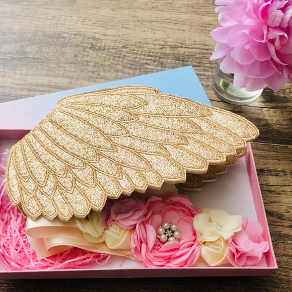 Infant Gold Angel Wings & Floral Headpiece/Sash - Picture 2 of 6